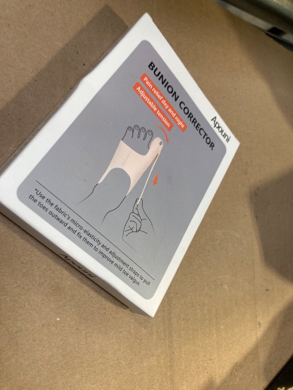 Photo 1 of Apouni Bunion corrector for relieving thumb valgus, bunion socks that can be worn day and night, beautiful and practical bunion correctors, toe straightener for women and men. - 1 pair of Medium