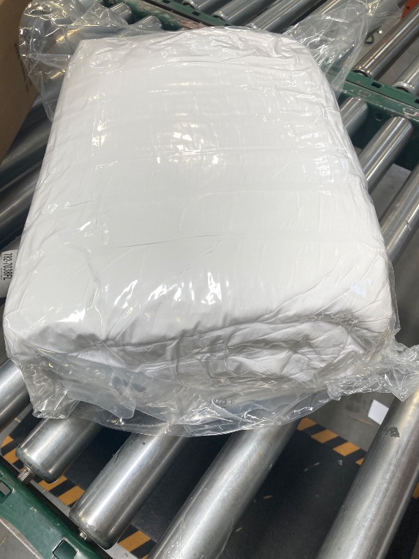Photo 1 of QUEEN SIZE BED TOPPER  WHITE 