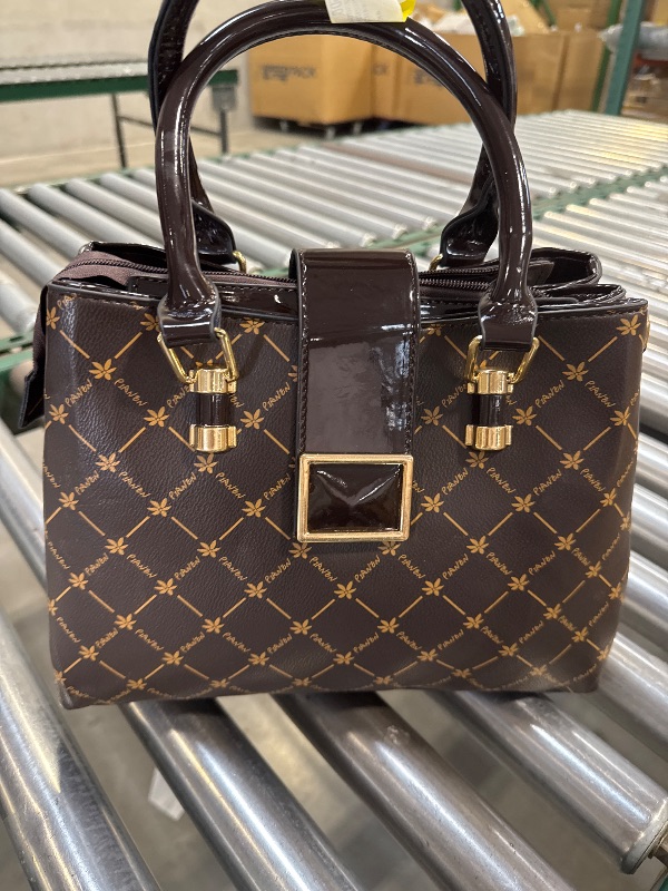 Photo 1 of Woman's Handbag 