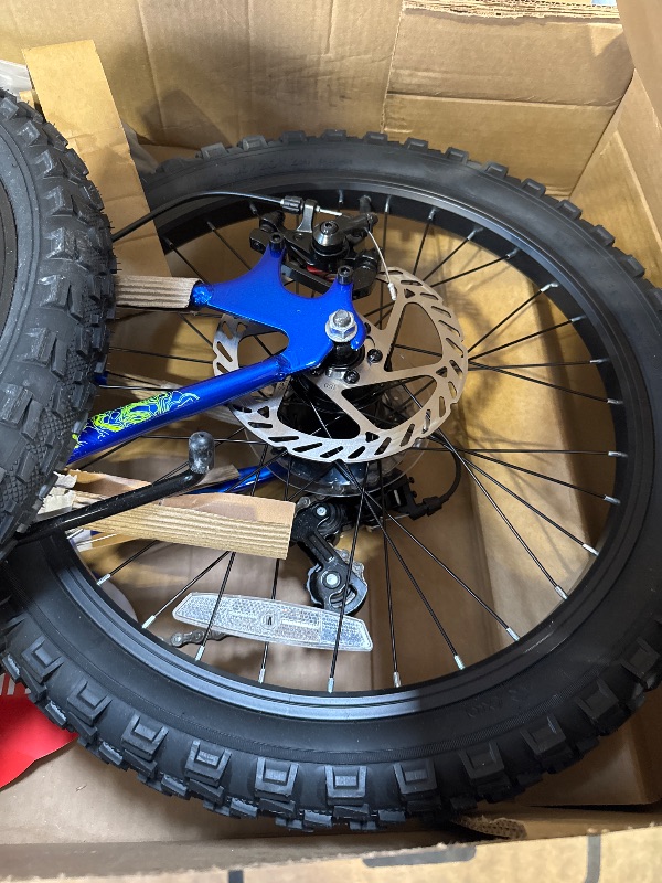 Photo 1 of 20 Ozark Trail Vibe Mountain Bicycle 7 Speed Fits Riders 3 11 -4 4 Blue Teen Unisex
