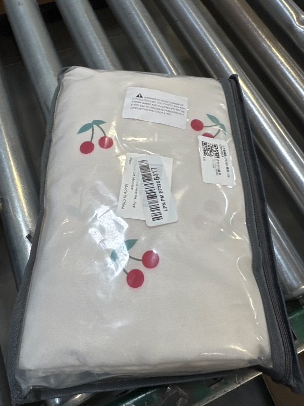 Photo 1 of Bildenly Cherry Duvet Cover Twin Size White Red Cherry Bedding Set with Zipper Closure Kids Girls Cherry Pattern Comforter Cover Set Soft Lightweight Microfiber Quilt Cover with 1 Pillowcase