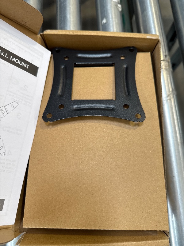 Photo 1 of EVERVIEW Full Motion TV Monitor Wall Mount Bracket Articulating Arms Swivel Tilt Extension Rotation for Most 13-42 Inch LED LCD Flat Curved Screen Monitors & TVs, Max VESA 200x200mm up to 44lbs