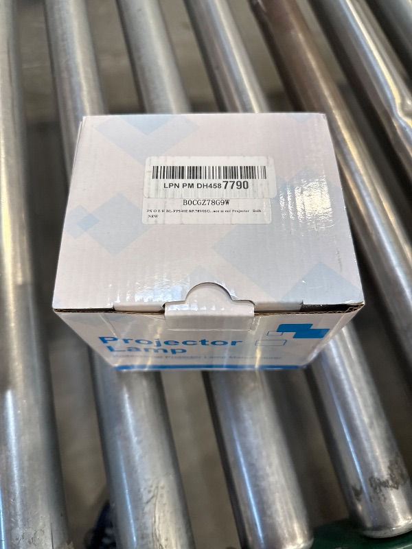 Photo 1 of PXOEH BL-FP240E SP.78V01GC01 for OPTOMA HD143X 243X HD27E HD39DARBEE UHD30 UHD40 UHD50X UHD51 UHD52ALV UHD60 UHD65 UHD350X 370X 380X UHD420X UHD550X EH334 WU335 336 337 Replacement Projector Lamp Bulb