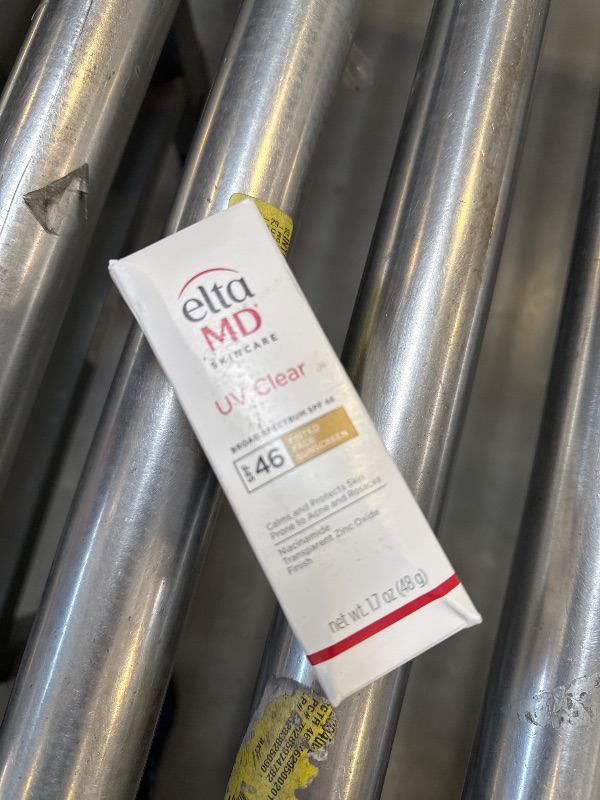 Photo 1 of EltaMD UV Clear Tinted Sunscreen for Face, SPF 46 with Zinc Oxide, Oil-Free, Dermatologist Recommended, For Acne-Prone Sensitive Skin, 1.7 oz