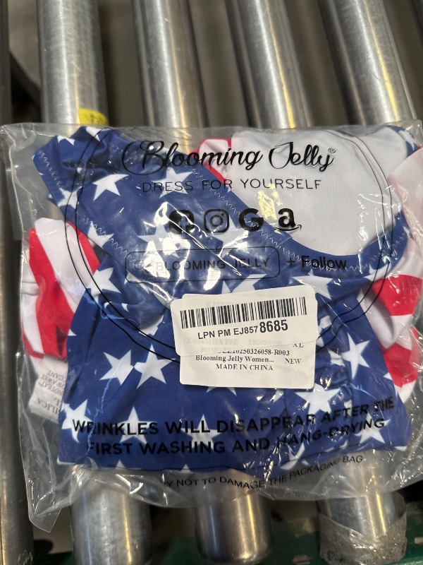 Photo 1 of Blooming Jelly Womens Tummy Control Swimsuit Vintage One Piece Bathing Suits Full Coverage Swimwear(X-Large,American Flag Print)