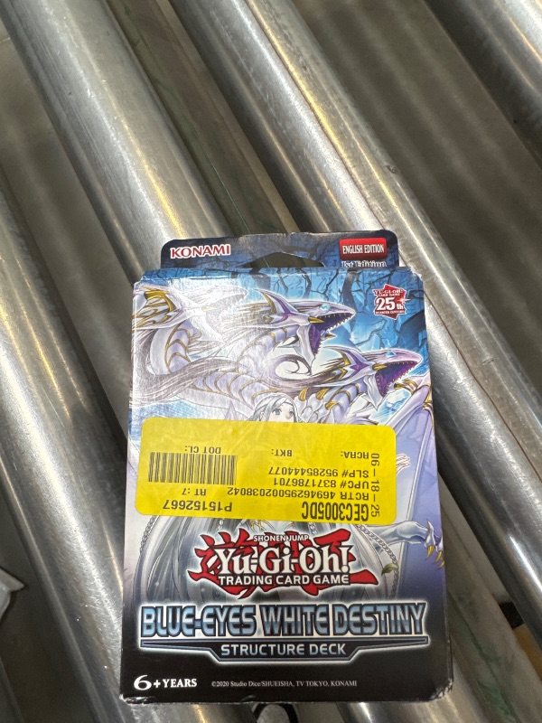 Photo 1 of Yu-Gi-Oh!: Blue-Eyes White Destiny Structure Deck Display
