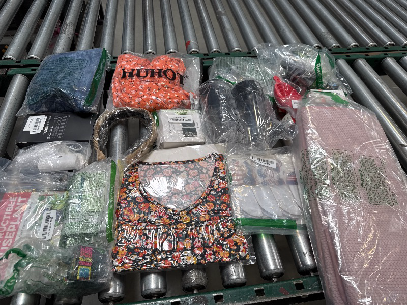 Photo 1 of Box Lot of Miscellaneous Items/Final Sale