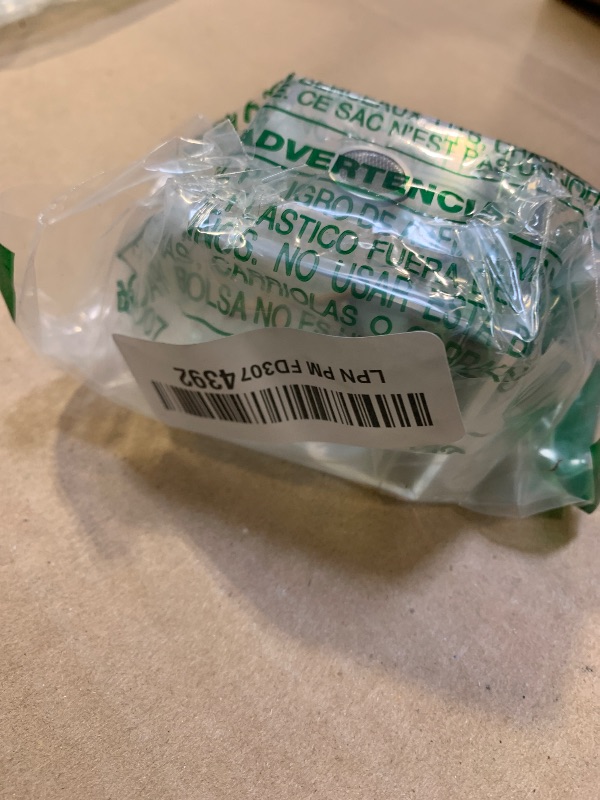 Photo 1 of crapelles Jumping Spider Micro Middle Habitat, Small Pet Insect Breeding Box, 360 Degree Transparent Reptile Cage, Acrylic Case Mini Carrier for Amphibians, Feeding Container Enclosure Accessories