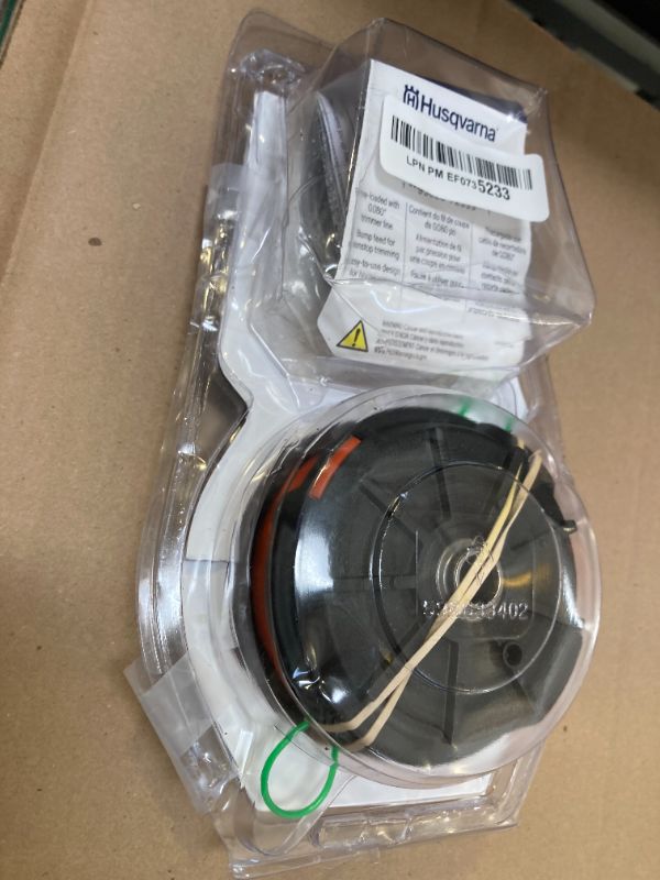 Photo 1 of Husqvarna 599915603 Rapid Replace Trimmer Head, for 320iL and 220iL Battery Trimmers