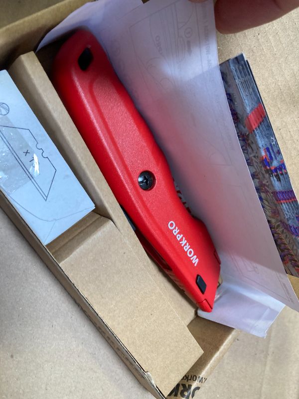 Photo 1 of WORKPRO Premium Utility Knife, Retractable All Metal Heavy Duty Box Cutter, Quick Change Blade Razor Knife, with 10 Extra Blades