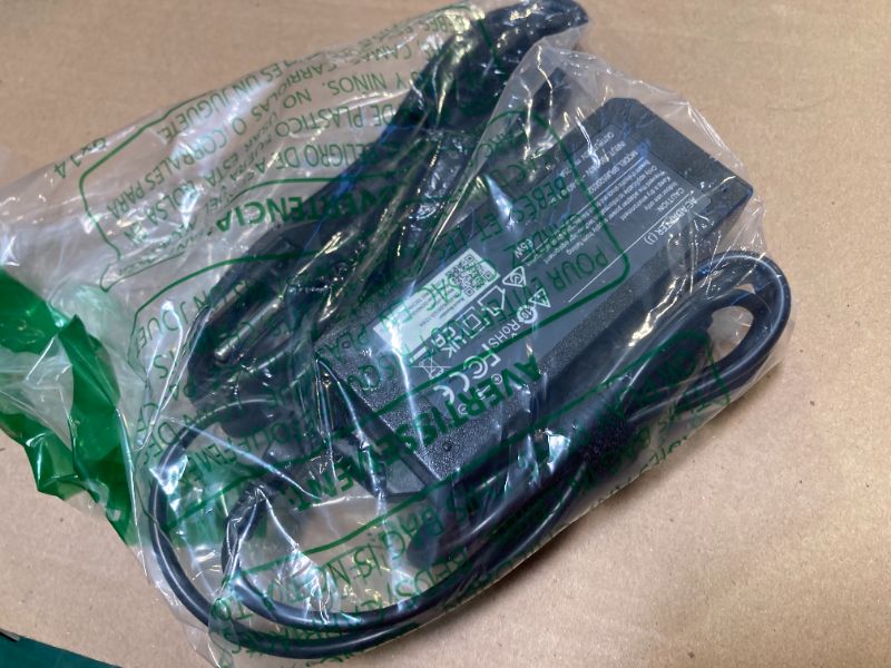 Photo 1 of 45W Laptop Charger for Lenovo ThinkPad T431S, T440, T450S, T460, T460S, T470, T470S, X240, X250, X260, E431, E440, E450, E540, E550, E560, W540, G50, G505, Z40, Z50 Power Supply Cord (USB Square Tip)