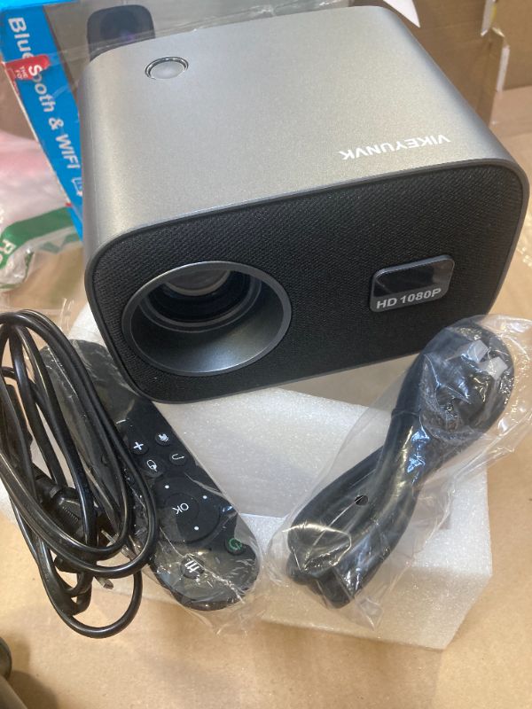 Photo 1 of  Mini Projector Portable 