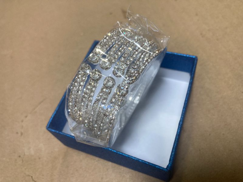 Photo 1 of   Generic Metal Bracelet 