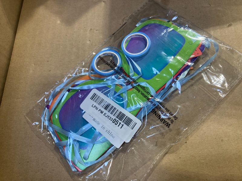 Photo 1 of Eyeglass party garland 

