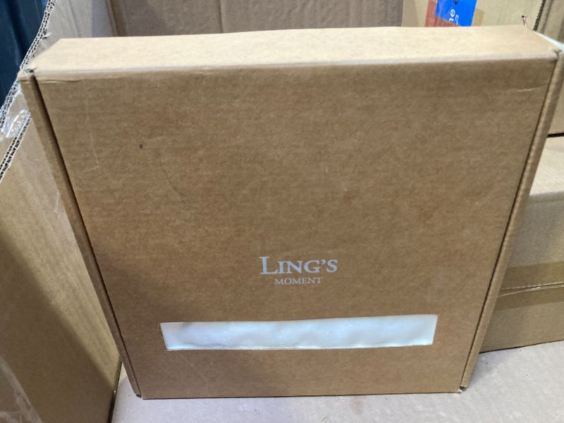 Photo 1 of Ling's Moment White Wedding Table Cloths in Premium Crumpled Velvet, 9ft x 11ft, Fits 4ft/6ft Rectangular/Round Sweetheart&Head Table for Wedding Reception, Bridal Shower, Birthday Decoration,Banquet