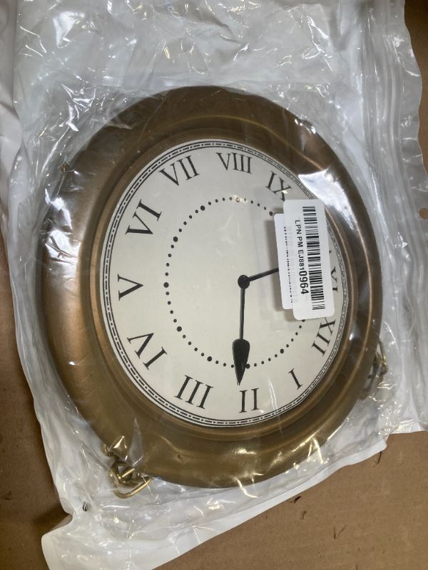 Photo 1 of Yeetec 1 Piece Clock Necklace White Rabbit Clock Jumbo Flavor Hip Hop Rapper Clock Necklaces for Halloween White Rabbit Costume Accessories Party Supplies