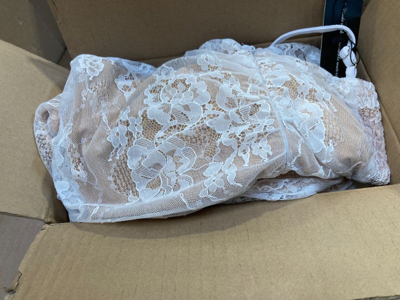 Photo 1 of Women Vintage Cream Lace Maxi Dress Romantic Long Sleevees Lace Bodycon Dress White M