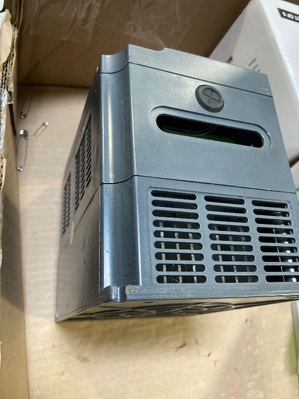 Photo 1 of 5HP 4KW VFD, Single-Phase to 3-Phase Converter, Used on ?4.8HP(3.5kW) 16Amps 200-230V 3-Phase Motor, Input/Output 200V-230V,Variable Frequency Drive