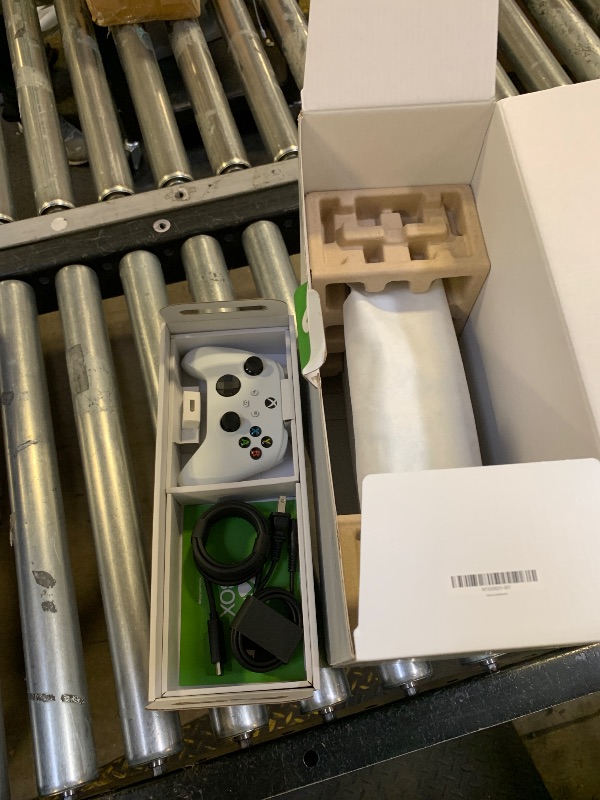 Photo 1 of Xbox Series S - All Digital Gaming Console - 512GB SSD - Includes Wireless Controller - 120FPS (Renewed Premium)