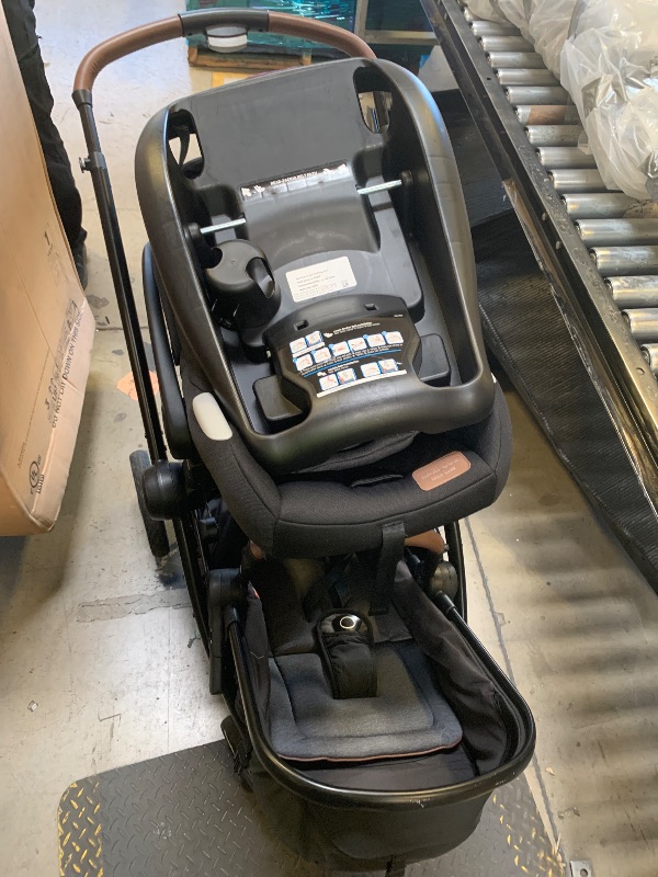 View 3 of Maxi-Cosi Zelia™ Luxe 5-in-1 Modular Travel System in New Hope Black