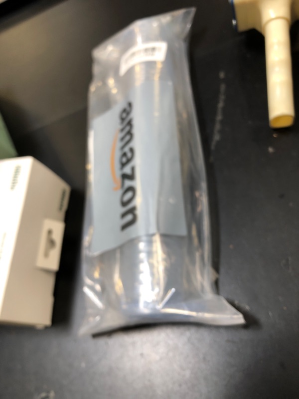 Photo 1 of 12 ft(3.6m) Retractable Oxygen Tubing with Clip, Auto-Retract Design Prevents Tangling