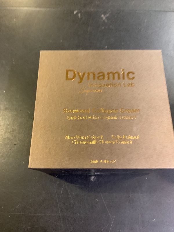Photo 1 of Seaweed Collagen Cream Penetrates Deeply to Rebuild Damaged Cells Reconstructs the Skin to Make it Smooth Supple and Clear New