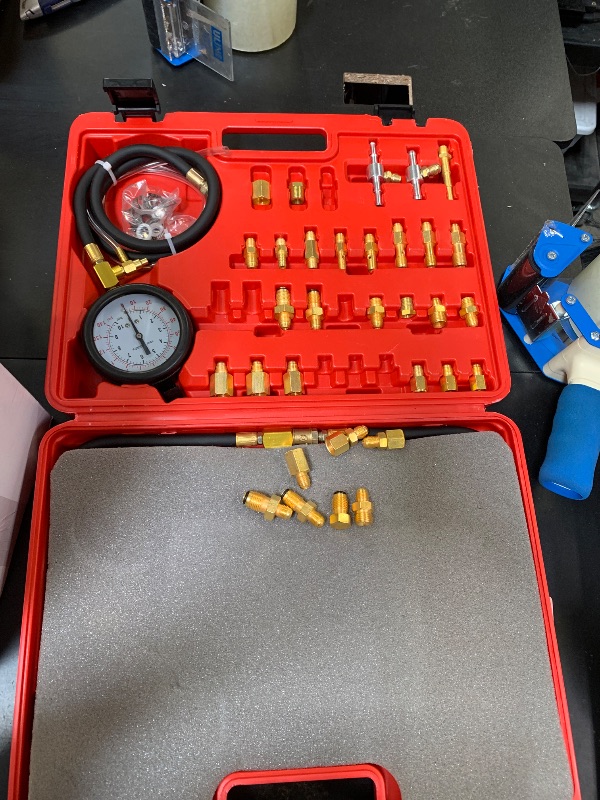 Photo 1 of BETOOLL Pro Fuel Injection Pressure Tester Kit Gauge 0-140 PSI with 9.49,7.89,6.30 Fuel Line Fittings