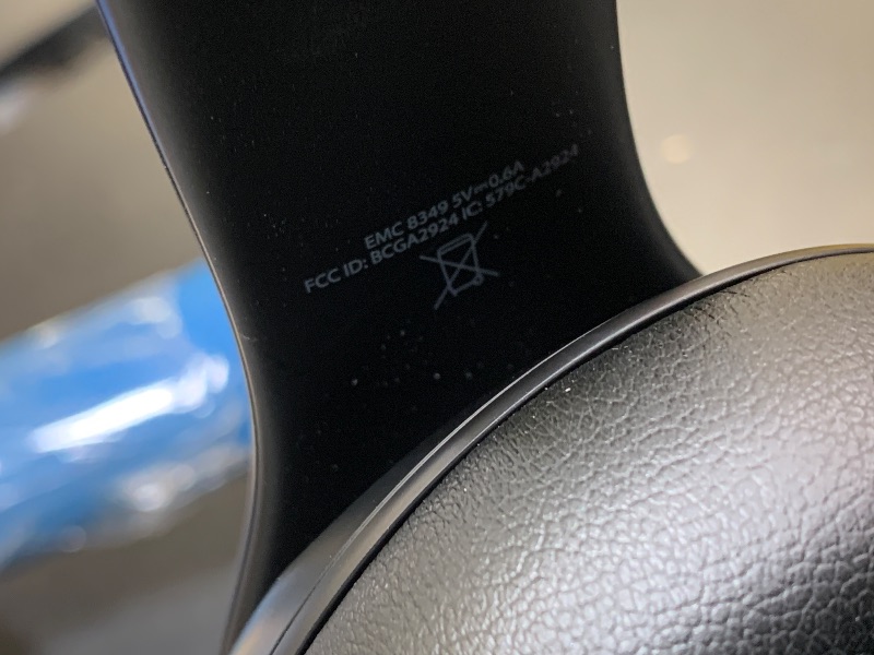 Photo 1 of Beats Studio Pro - Premium Wireless Over-Ear Headphones- Up to 40-Hour Battery Life, Active Noise Cancelling, USB-C Lossless Audio, Apple & Android Compatible - Black