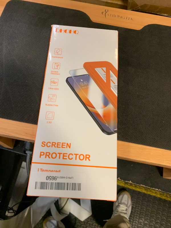 Photo 1 of [1-Second Auto-Install] QHOHQ 3 Pack Privacy Screen Protector for iPhone 17 Pro [6.3 Inch] + 1 Set Camera Lens Protector, 25° Anti Spy Tempered Glass, [12FT Military Grade Shatterproof], Case Friendly