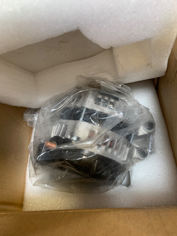 Photo 1 of SCITOO Alternator Fits for Land Rover for LR3 4.4L 2005-2009,for Range Rover 4.2L 2006-2009,for Range Rover Sport 4.2L 4.4L 2006-2009 - 12V 150Amp High-output CW S6 11206 VND0327 AND0327 104210-3690