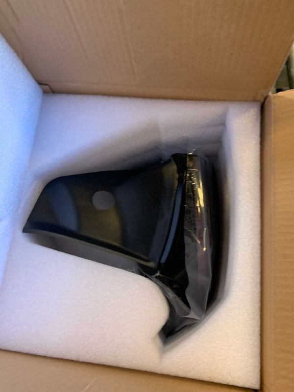 Photo 1 of PENSUN 3Pin Tail Light Assembly Fit for 2017-2023 Tesla Model 3 - Left Driver Side Tail Lamp - Replaces# 1077397-00-G 1077397-00-H 1077398-00-G 1077398