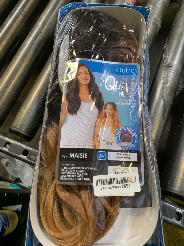 Photo 1 of Outre Lace Front Wig - Perfect Hair Line 13X6 - PH 17 (DRFF4/GOLDEN HONEY BROWN)