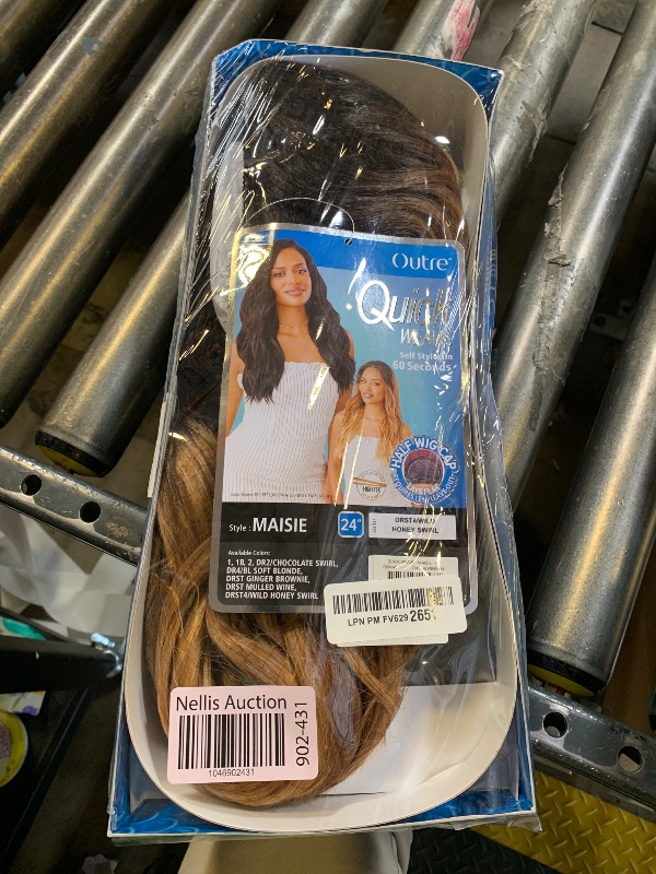 Photo 1 of Outre Lace Front Wig - Perfect Hair Line 13X6 - PH 17 (DRFF4/GOLDEN HONEY BROWN)