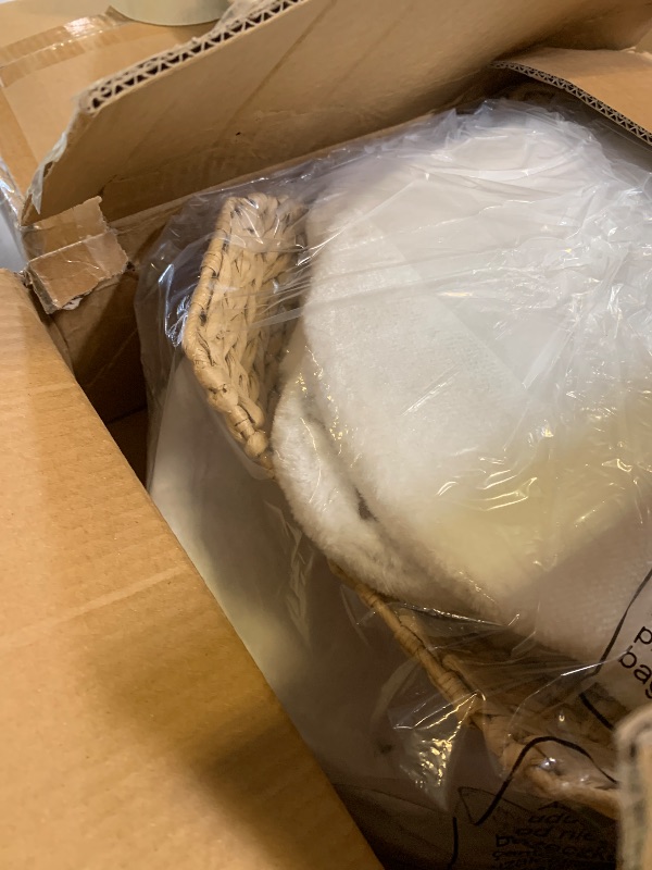 Photo 1 of Easyego Modern Cat Tree, 26.3" Aesthetic Wood Cat Tree Tower for Large Cats, Luxury Cat Condo with Scratching Posts and Flower Platforms, Cat Furniture, Pure White