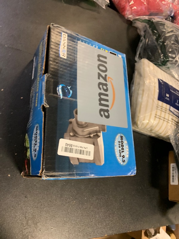 Photo 1 of Danner Manufacturing, Inc., Pondmaster, 950 GPH Pond-Mag, Magnetic Drive Water Pump, 02720