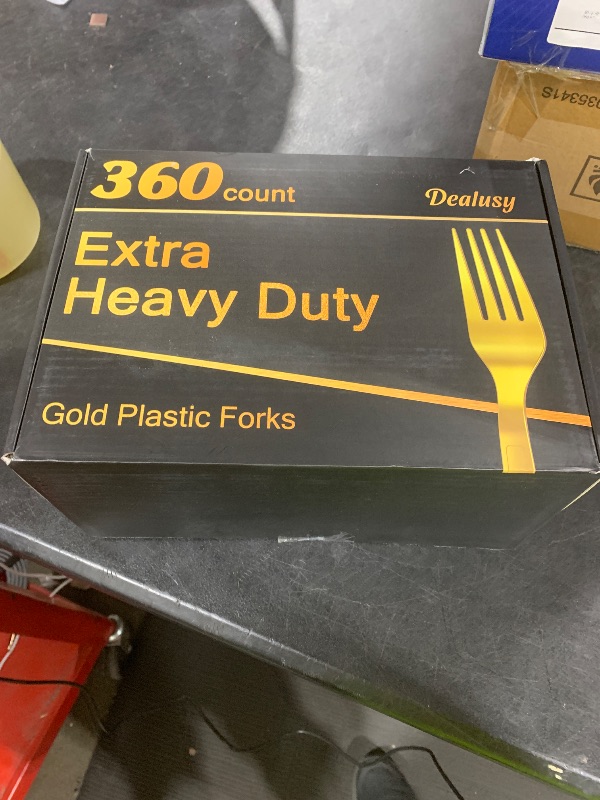 Photo 1 of Dealusy 360 Count Extra Heavy Duty Gold Plastic Forks Disposable, BPA-Free, Heat Resistant, Solid and Durable Disposable Forks Bulk, Premium Plastic Forks heavy duty for Party Supply