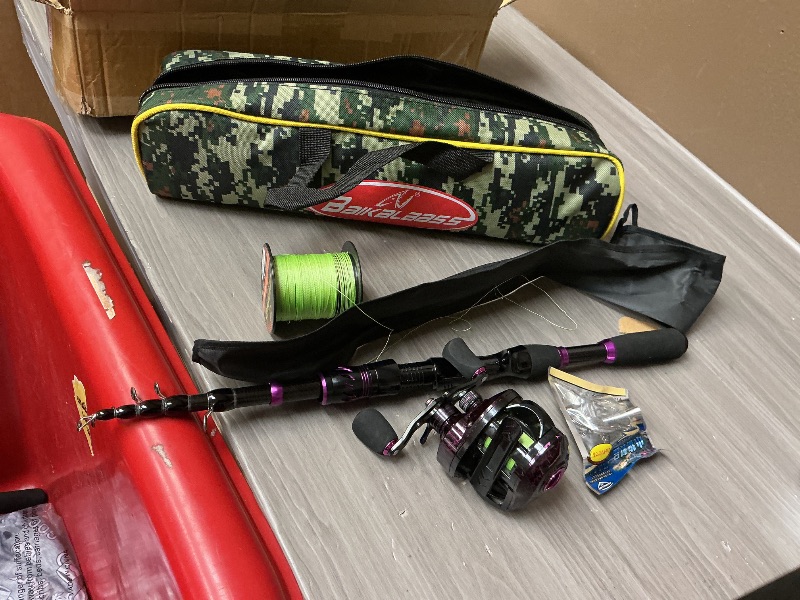 Photo 3 of Fishing Rod and Reel Combo - 6.9ft Telescopic Spincast Rod with Left Handed Baitcasting Reel Combos - Sea Saltwater Freshwater Ice Bass Fishing Tackle Set - Fishing Rods Kit