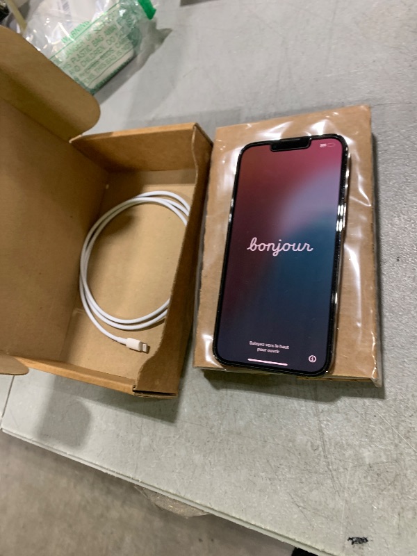 Photo 1 of Apple iPhone 13 Pro, 128GB, Graphite - Unlocked (Renewed)