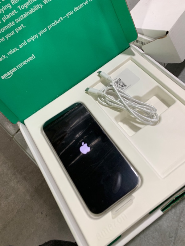 Photo 1 of Apple iPhone 16 Pro, US Version, 512GB, Natural Titanium - Unlocked (Renewed Premium)