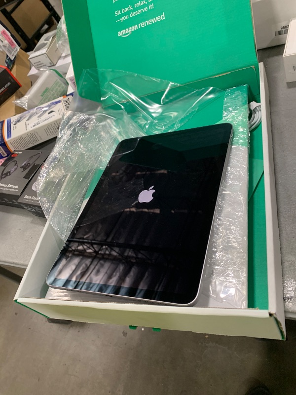 Photo 1 of Apple 2024 iPad Air 11-inch, Wi-Fi, 128GB - Space Gray (Renewed Premium)