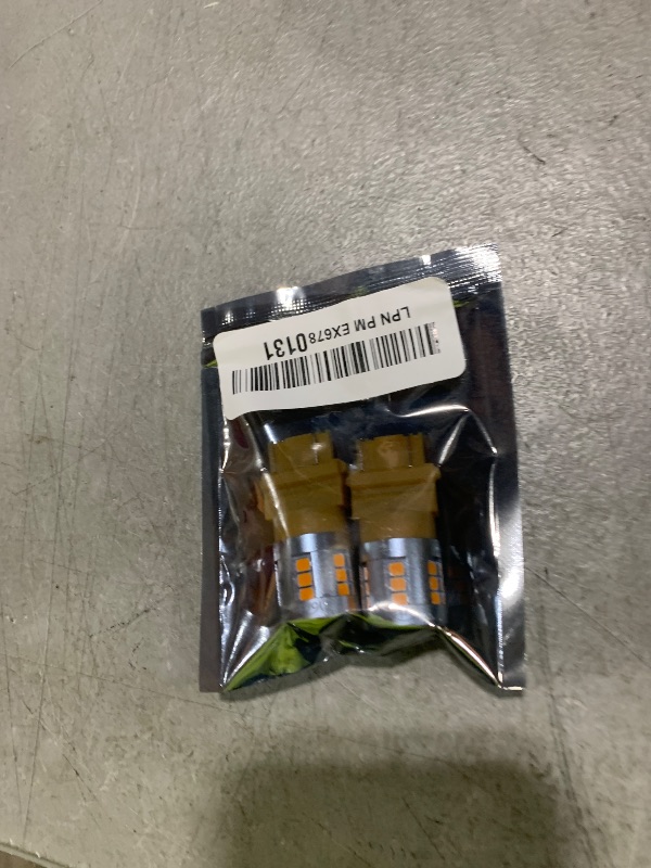 Photo 1 of 3157 3057 3357 4157 Turn Signal White Yellow Amber Switchback Led Light Bulbs 22 SMD with Projector, for Standard Socket, Not CK, Pair of 2
