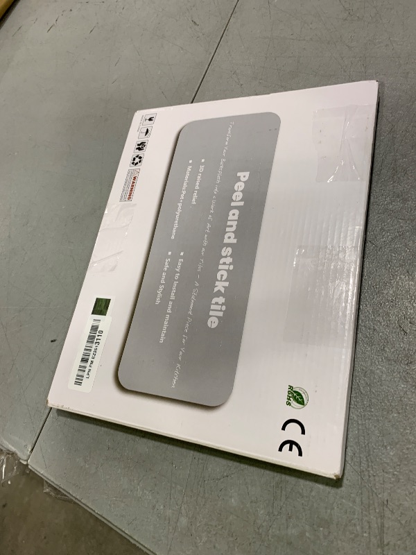 Photo 1 of LONGKING 10-Sheet Green Peel and Stick Backsplash for Kitchen Wall, Kitchen Backsplash Tiles, Wall Tiles, 11.4" x 9"