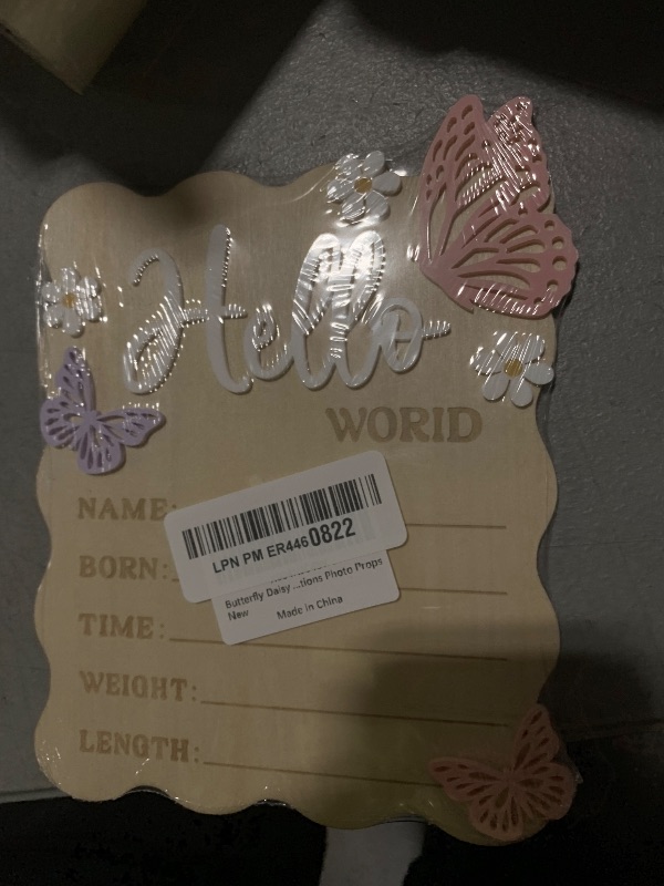 Photo 1 of Butterfly Daisy Hello Worid Board - Little Butterfly Birth Announcement Sign, Wooden Hello World Card for Hospitals, Newborn Birth Information Record Board, Daisy Nursery Decorations Photo Props