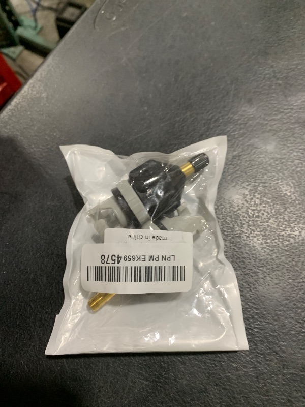 Photo 1 of 2Pcs Inflatable Boat SUP Pump Adapter, Premium Conventional Air Adapter, Sturdy SUP Air Adapter,Quickly Inflation and Strong Sealing SUP Pump Adapter, for Inflatable Boat, Paddleboard and Kayak.