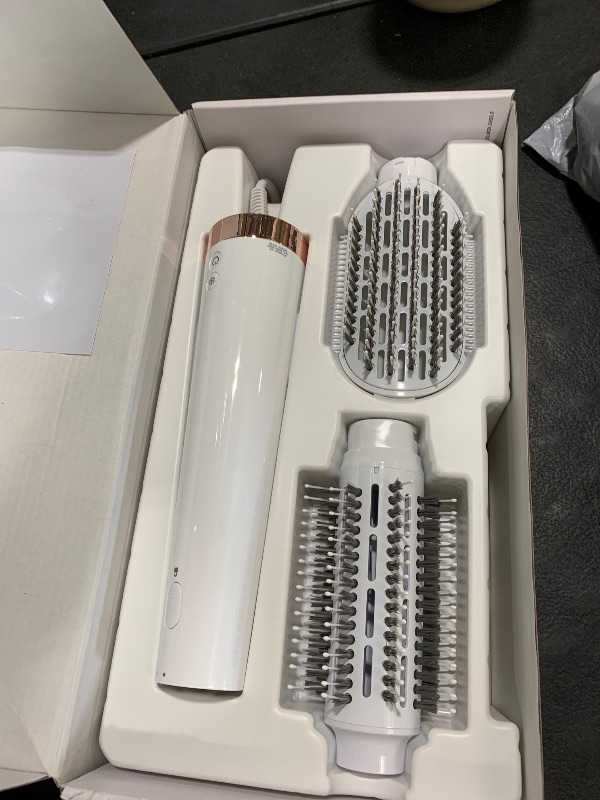 Photo 1 of "T3 AireBrush Duo Interchangeable Hot Air Blow Dry Brush with Two Attachments ? Includes 15 Heat and Speed Combinations, T3 IonFlow Technology, Volume Booster Switch, Lock-in Cool Shot"