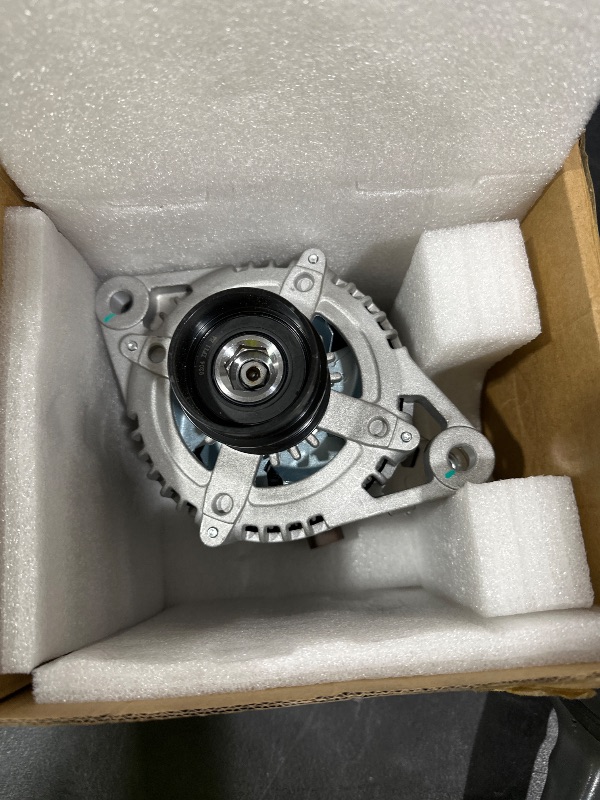 Photo 1 of SCITOO Alternator Replacement for Toyota for Highlander 2011-2016, for Toyota for Sienna 2007-2016, for Toyota for Venza 2010-2015 11326 High Output Alternator 150A IR IF CW SC7 Pulley Class