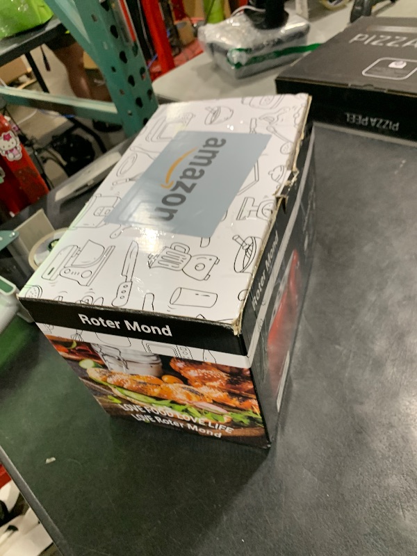 Photo 1 of Roter Mond 2 Slice Toaster Retro Stainless Steel with Bagel, Cancel, and Defrost Functions, 6 Bread Shade Settings, Extra Wide Slots and Removable Crumb Tray, Green