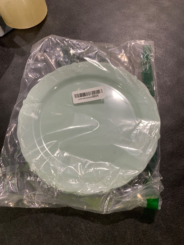 Photo 1 of SILVER SPOONS Vintage Design Disposable Dinner Plates For Party (10 Pc) Heavy Duty Disposable Dinner Set 10” , Fine Dining Plastic Dishes For Elegant China Look, Great for Celebrations & Events - Mint