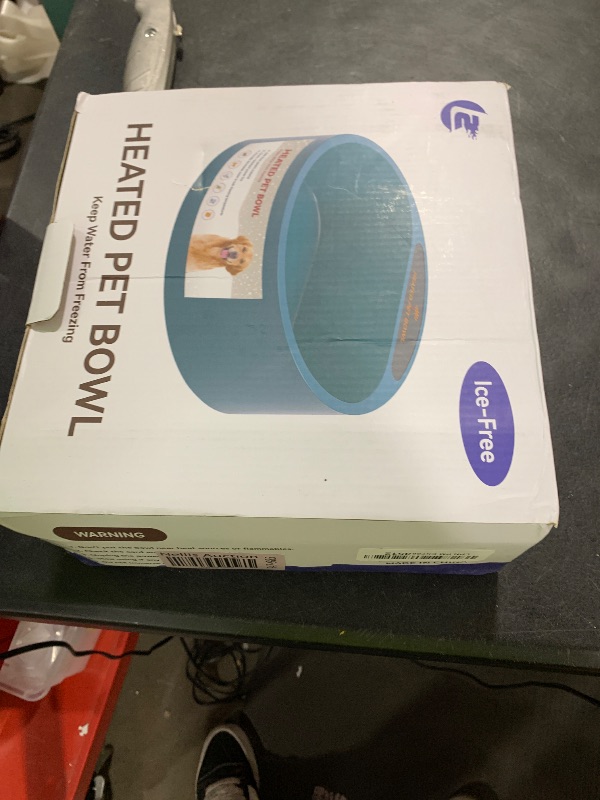 Photo 1 of Namsan Heated Water Bowl for Cats Outdoor, 2.2L, Heated Pet Bowls for Chickens Rabbits Farm Animals, Heating Dog Bowl Ice Free in Winter, Thermal-Bowls Warm Water Bird Bath Dish, Green