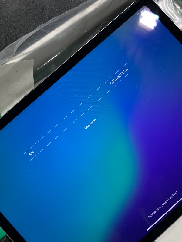 Photo 1 of Apple 2022 iPad Pro, 11-inch, Wi-Fi, 256GB - Space Gray (Renewed Premium)